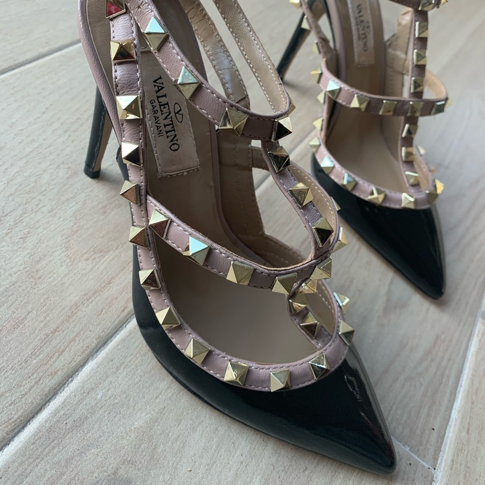 Valentino rockstud Garavani heels black & nude 36